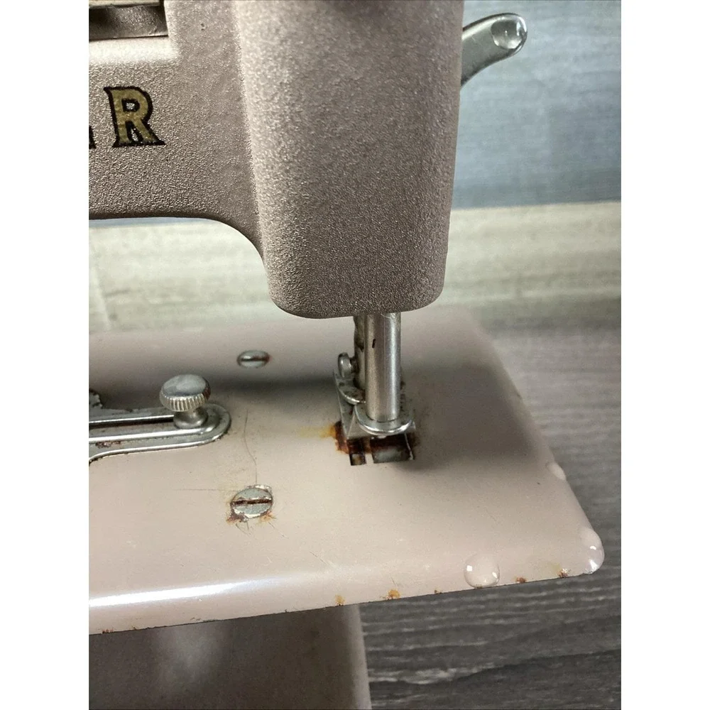 Singer preowned vintage
